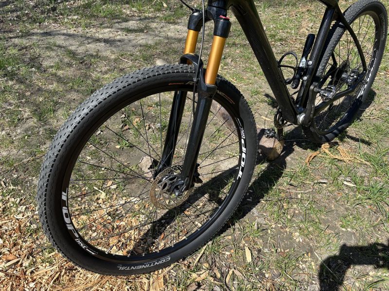 Karbonové 29” MTB vel.L