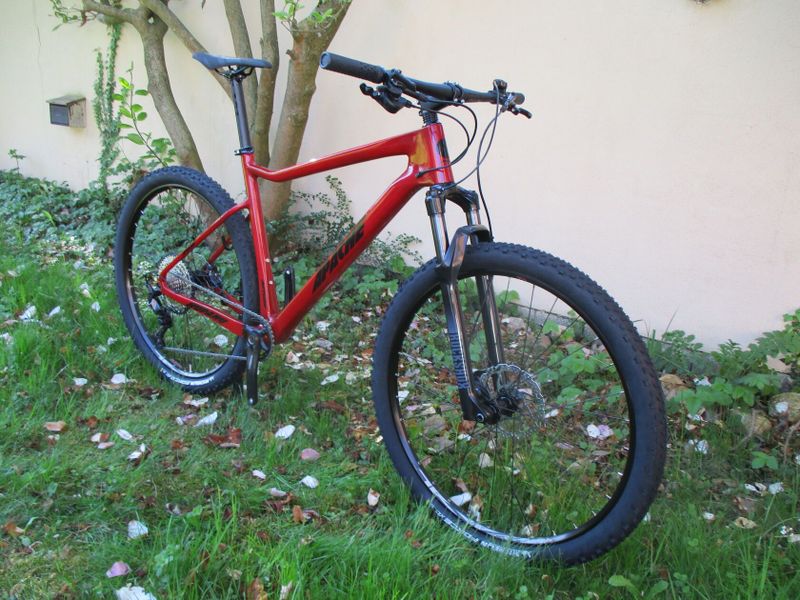 Nové 29" karbonové kolo na rámu Apache Hupahu 21", SLX 1x12, vzduch. vidlice Rock Shox Recon