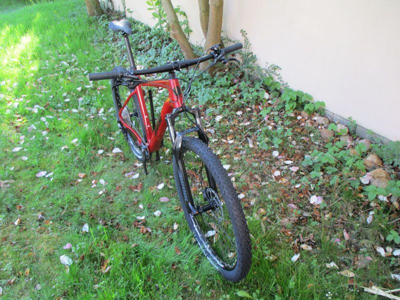 Nové 29" karbonové kolo na rámu Apache Hupahu 21", SLX 1x12, vzduch. vidlice Rock Shox Recon