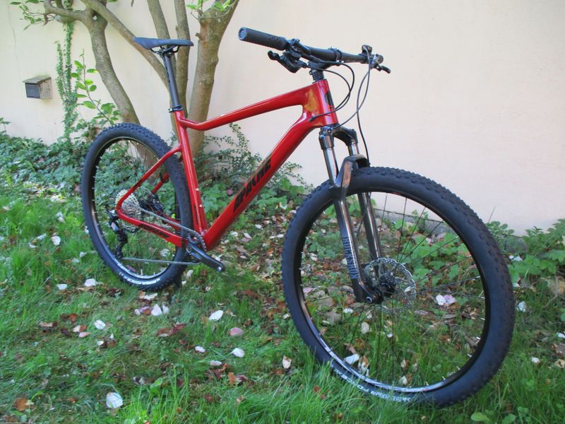 Nové 29" karbonové kolo na rámu Apache Hupahu 21", SLX 1x12, vzduch. vidlice Rock Shox Recon
