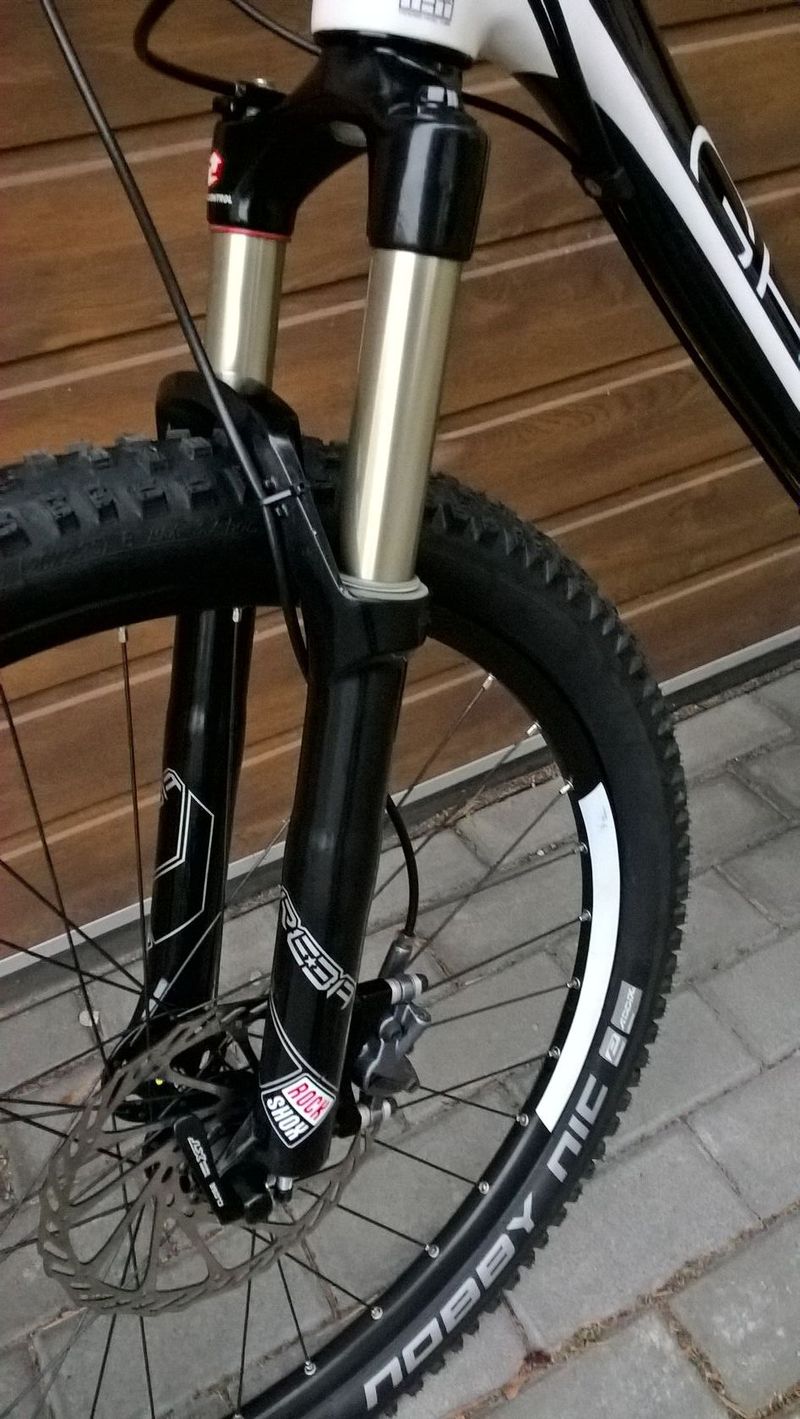 KARBONOVÝ GHOST HTX LECTOR 10,7 Kg od 165 cm