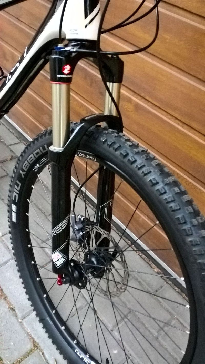 KARBONOVÝ GHOST HTX LECTOR 10,7 Kg od 165 cm