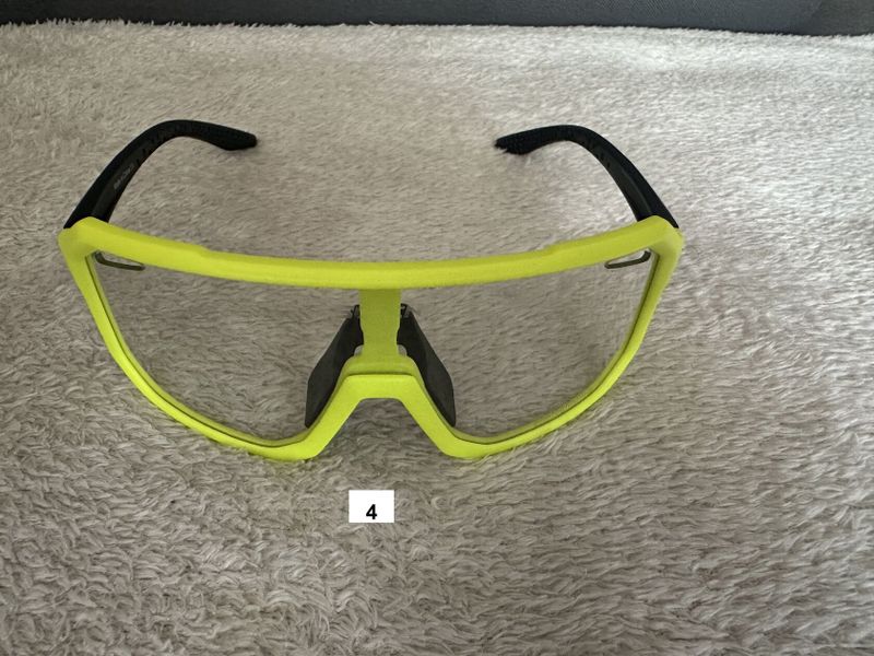 Nové fotochromatické cyklistické brýle značky SCVCN