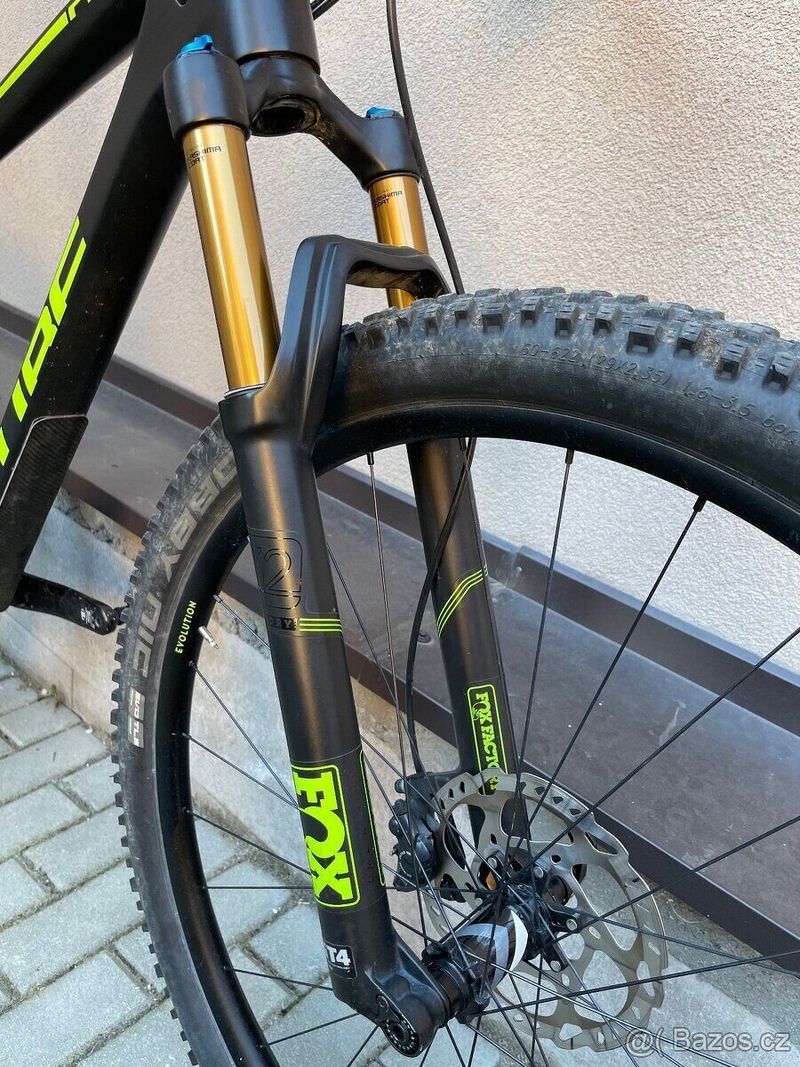 Horské karbonové celoodpružené kolo Cube Stereo 120 HPC SLT, velikost 21", kola 29"