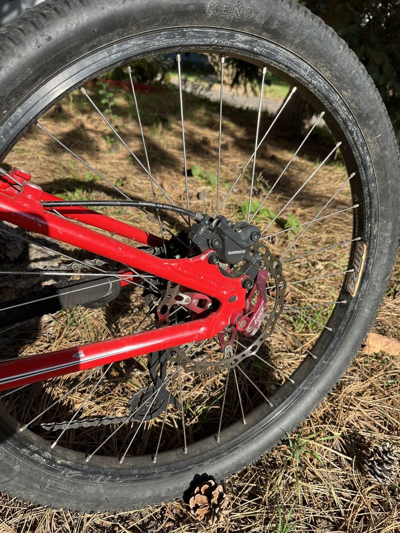 Specialized Hotrock velikost 24"