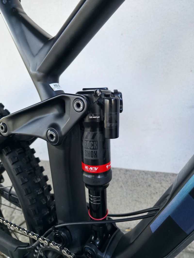 Horské kolo Trek Slash 8 2020 29″