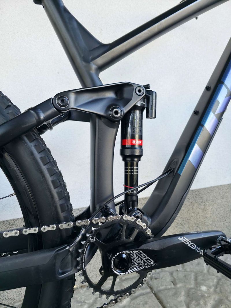 Horské kolo Trek Slash 8 2020 29″