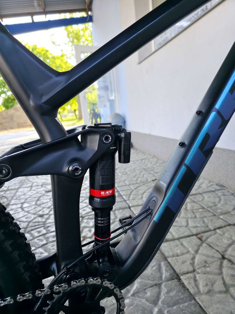 Horské kolo Trek Slash 8 2020 29″