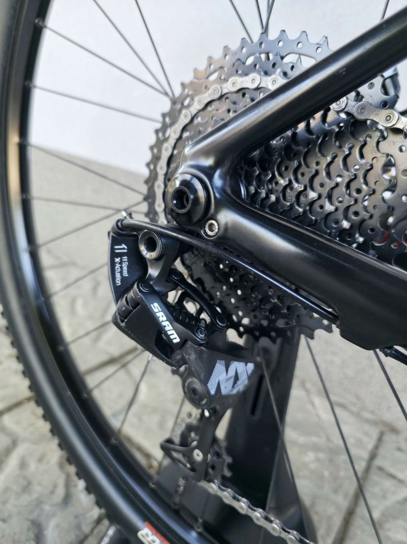 Horské kolo Mondraker Chrono Carbon R 2018 29″