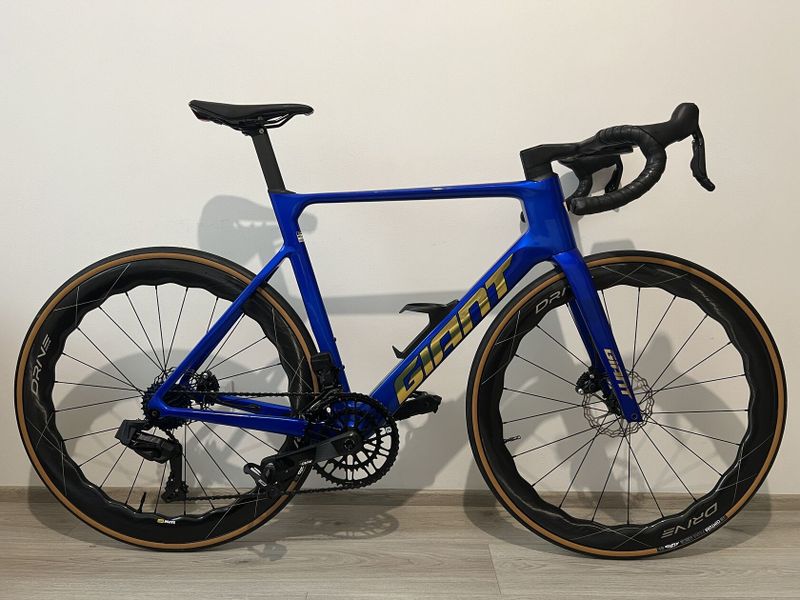 Vlastní stavba GIANT PROPEL 7,4kg