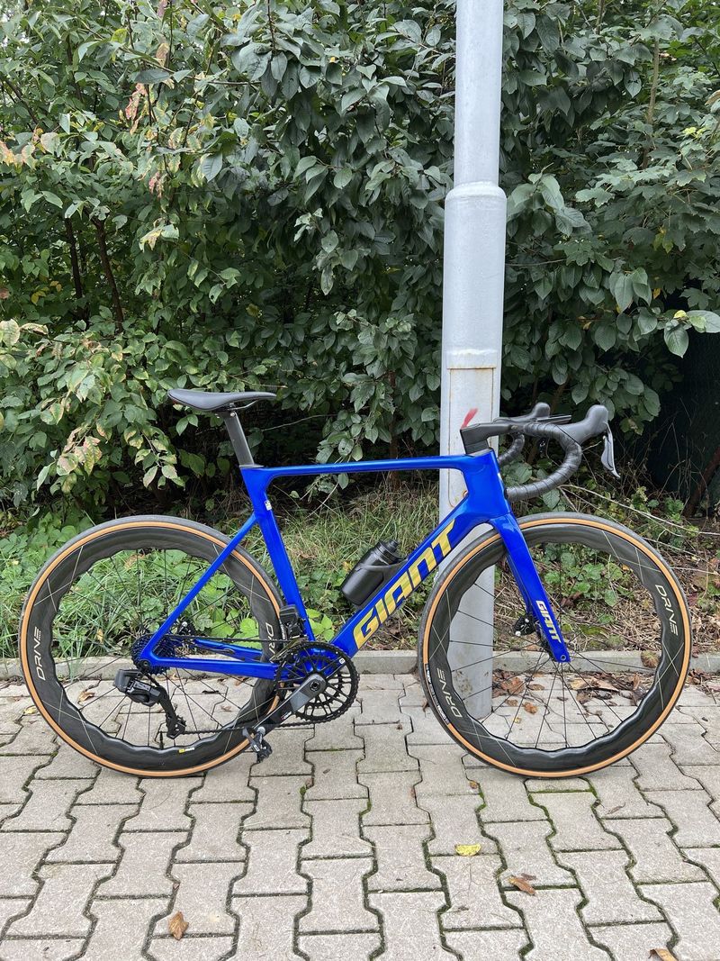 Vlastní stavba GIANT PROPEL 7,4kg