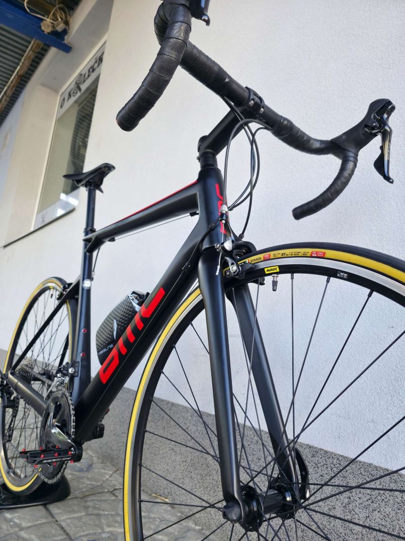 Silniční kolo BMC Teammachine SLR03 ONE Carbon 2021