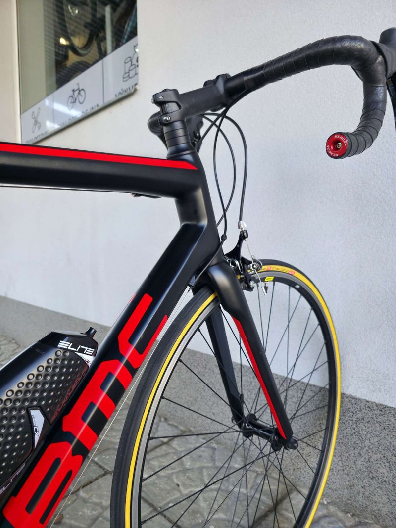 Silniční kolo BMC Teammachine SLR03 ONE Carbon 2021