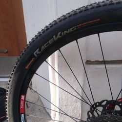 Plaste continental 29" 3kusy.