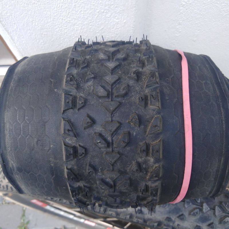 Plaste continental 29" 3kusy.
