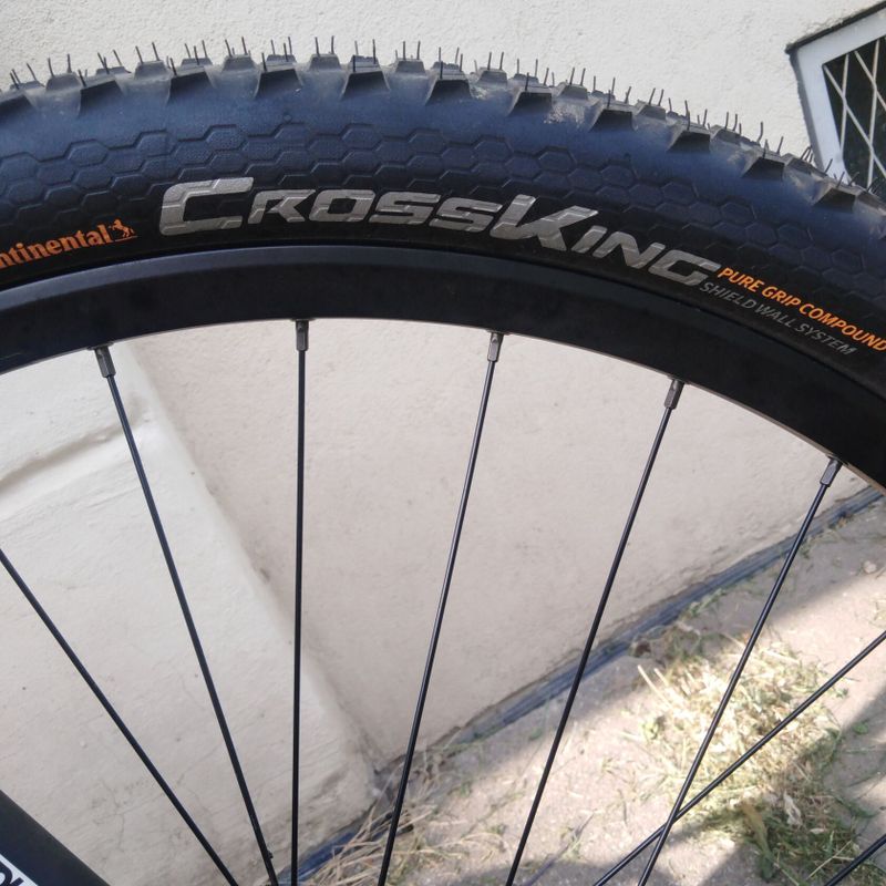 Plaste continental 29" 3kusy.