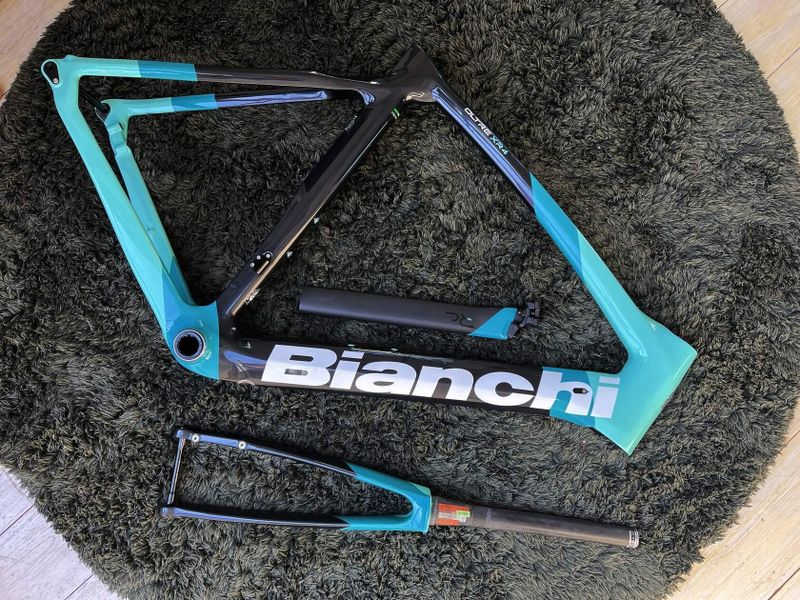 Bianchi Oltre XR4 (vel.59, NOVÉ)