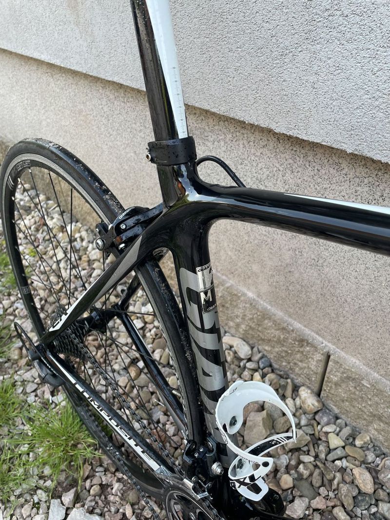 Silniční kolo Giant 