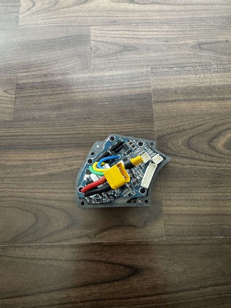 Prodám novou řídící jednotku Bafang MaxDrive M500.