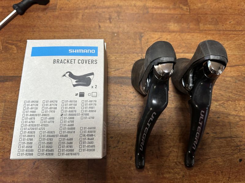 Silniční páky Shimano Ultegra St-R8000 2x11 
