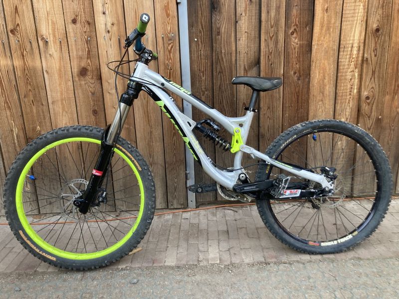 Prodám Agang Ninja 2.0 FSX Freeride