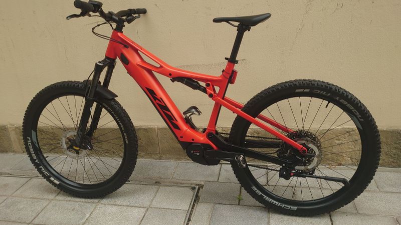 Elektrokolo KTM macina lycan 671