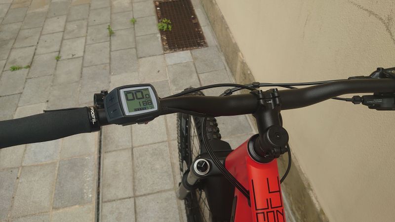 Elektrokolo KTM macina lycan 671