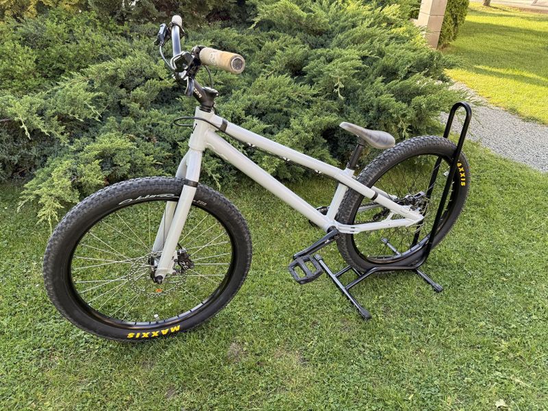 Prodám STREET TRIAL BIKE CZAR ION