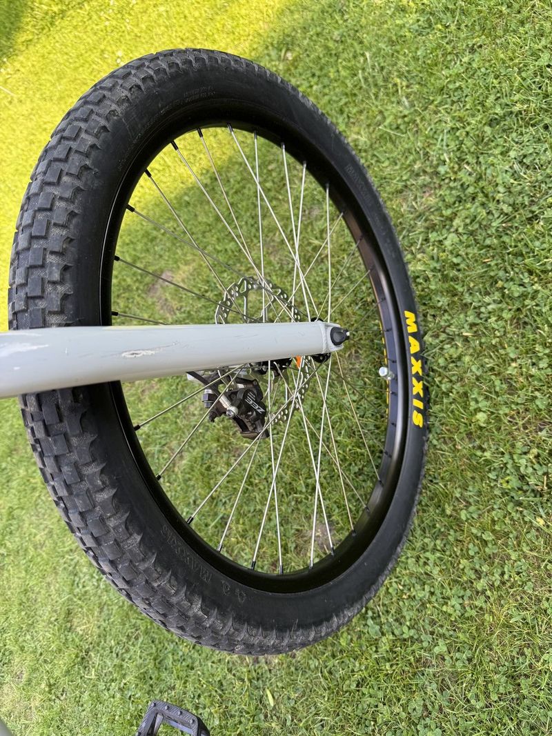 Prodám STREET TRIAL BIKE CZAR ION