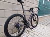 Nová celokarbonová silnička (včetně karbonových kol) R15 Pro, elektrické řazení Wheeltop 2x12 