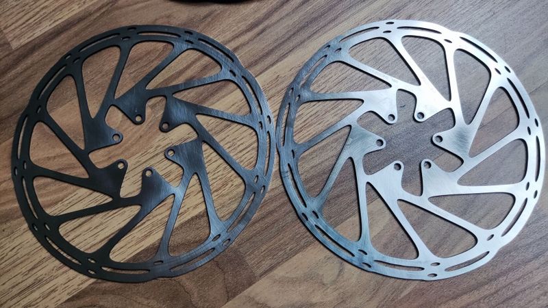 Nové kotouče Sram, 200 mm (2 ks)