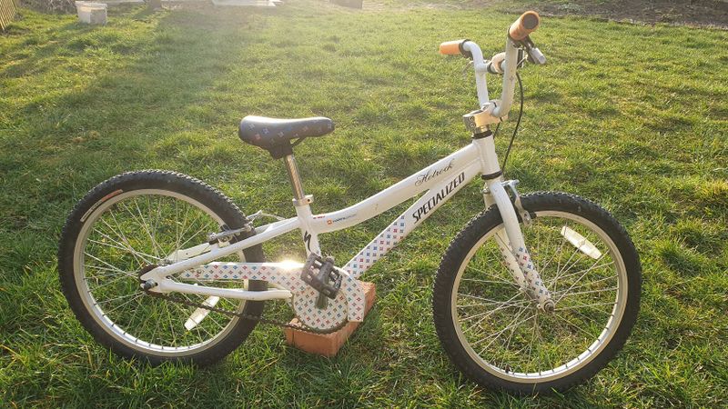 Spec. Hotrock bez řazení, citybike