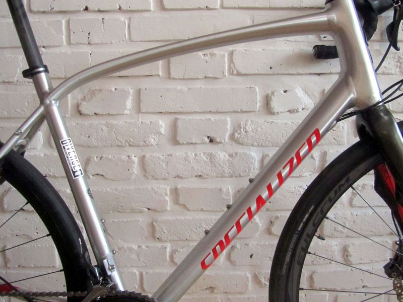 SPECIALIZED DIVERGE na Shimano ULTEGRA/105, 58 cm. Super stav