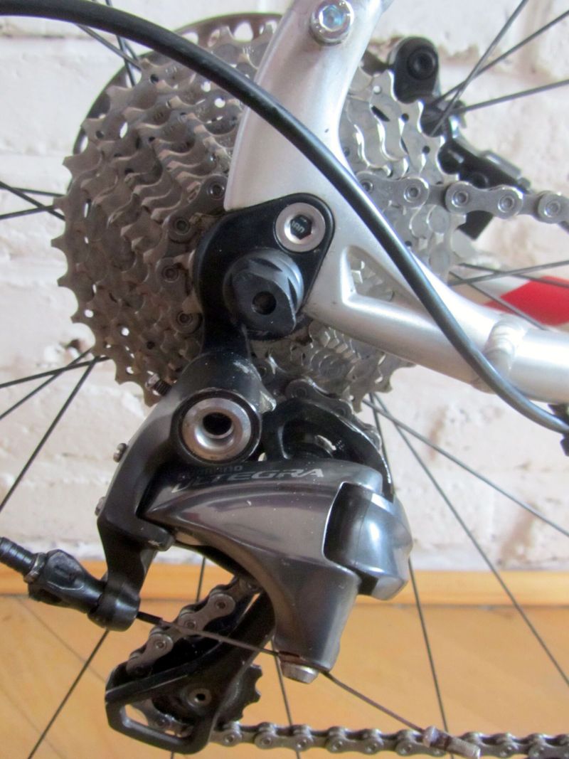 SPECIALIZED DIVERGE na Shimano ULTEGRA/105, 58 cm. Super stav