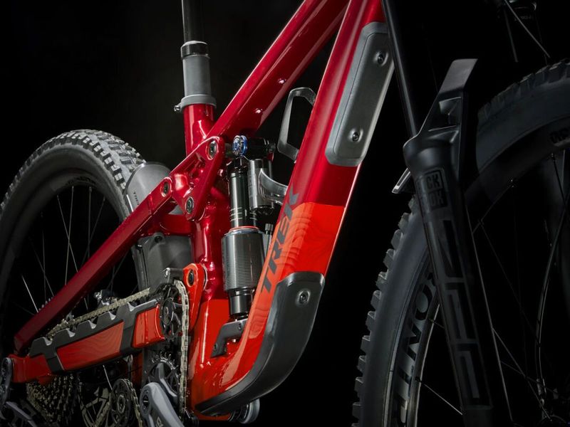 TREK Slash 9 GX AXS T-Type Gen 6, vel. M - nové kolo