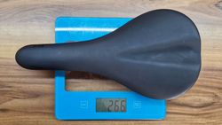 Fabric Scoop Shallow Race 142mm