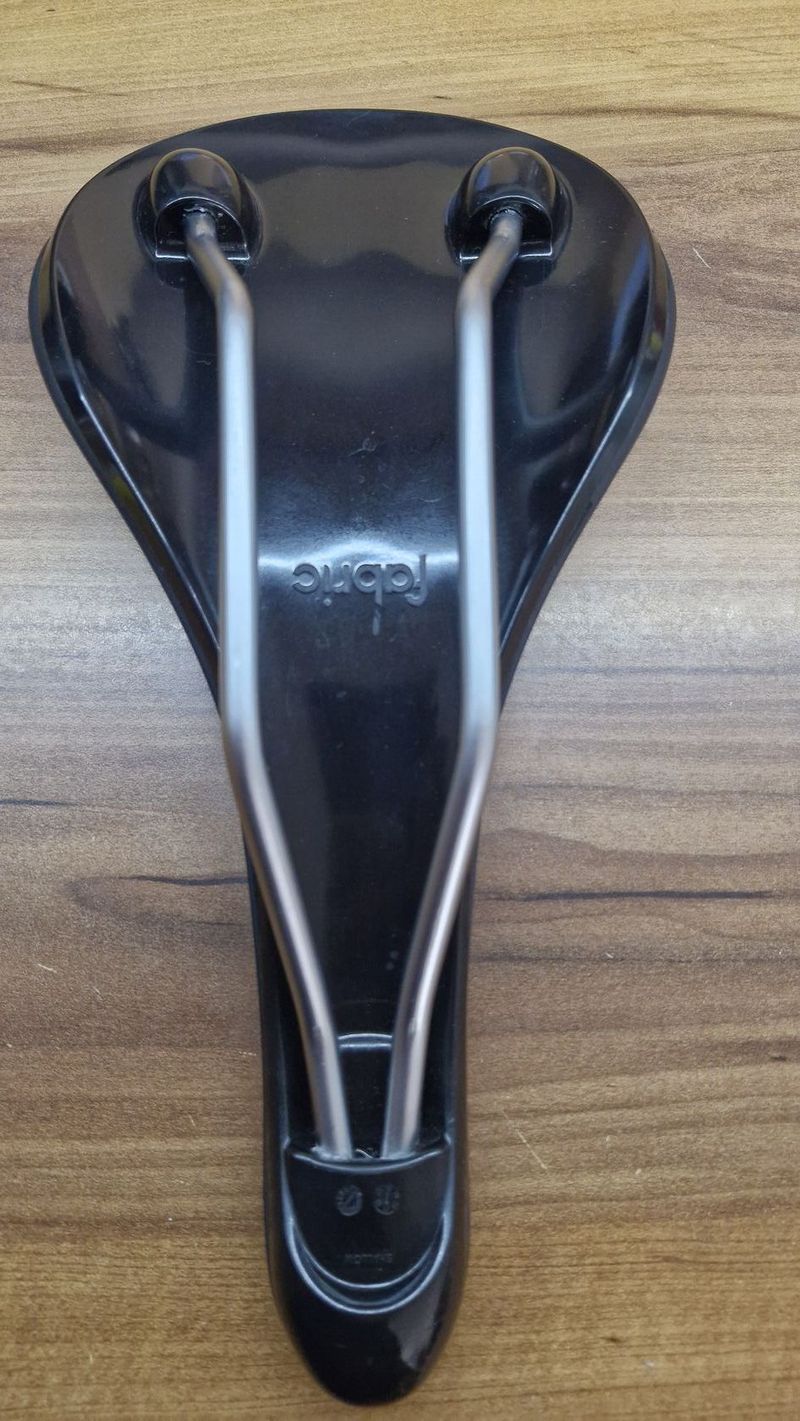 Fabric Scoop Shallow Race 142mm
