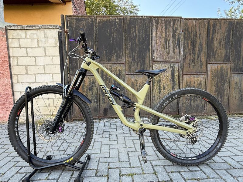Radon Swoop Custom