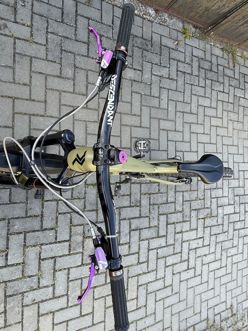 Radon Swoop Custom