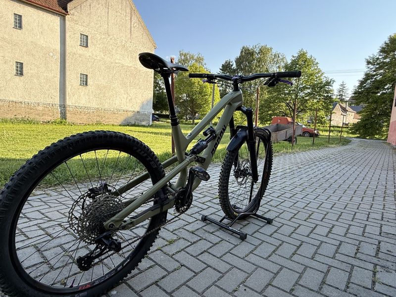 Radon Swoop Custom