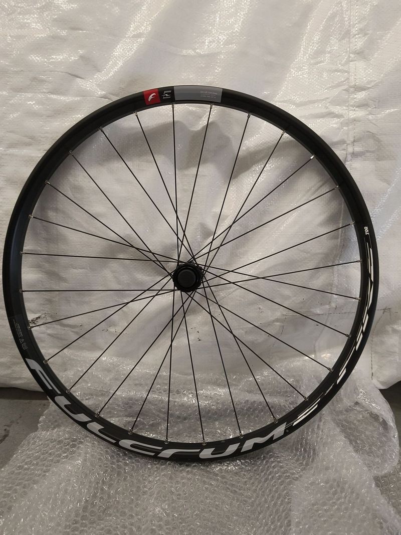 Fulcrum E-Fire 700 27,5" přední kolo 