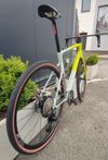  SUPERIOR XR 9.7 GR Gloss Grey/Racing Yellow, vel. 56 cm (L) Kód produktu: 801.2025.28010 