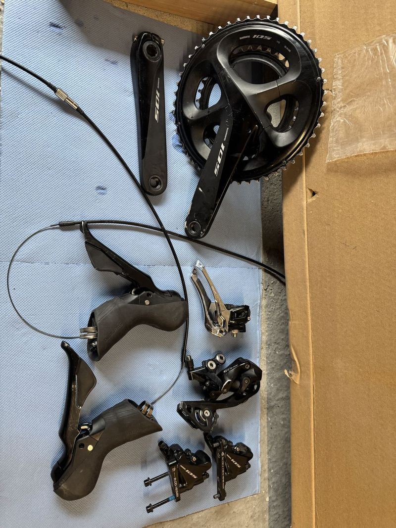Sada Shimano 105 (sada 2) používaná jeden rok