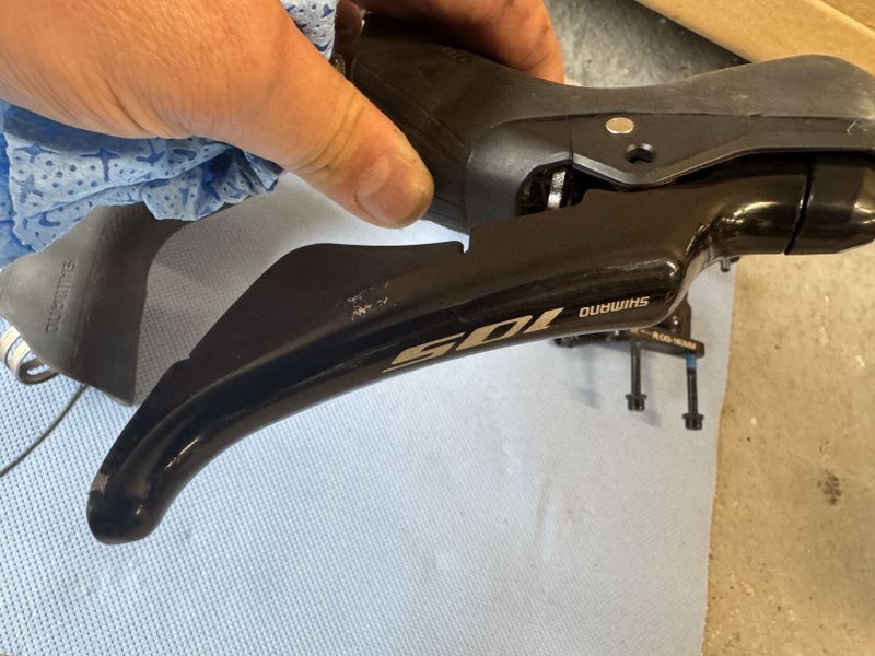 Sada Shimano 105 (sada 2) používaná jeden rok