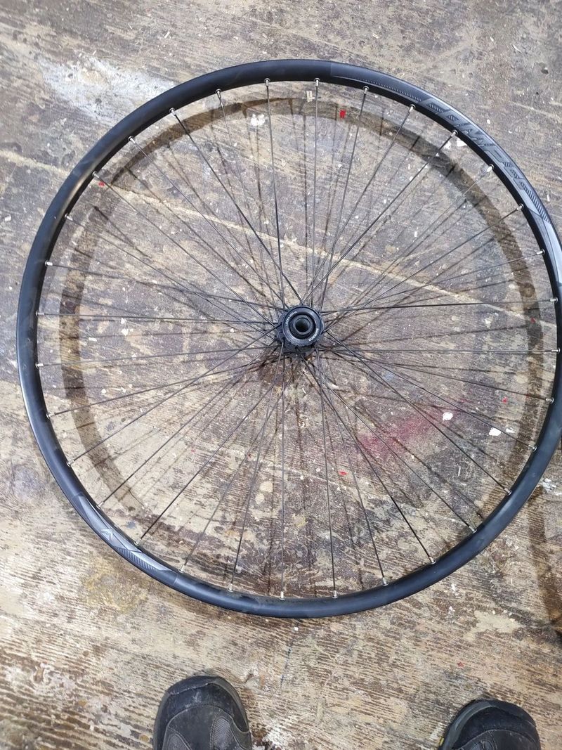 Zapletená kola Merida comp cc