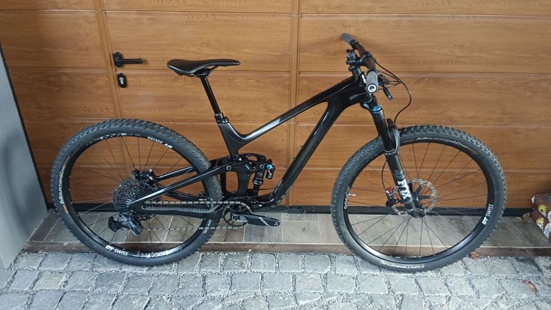karbonové trail kolo GIANT Trance X Advanced PRO1 vel.M
