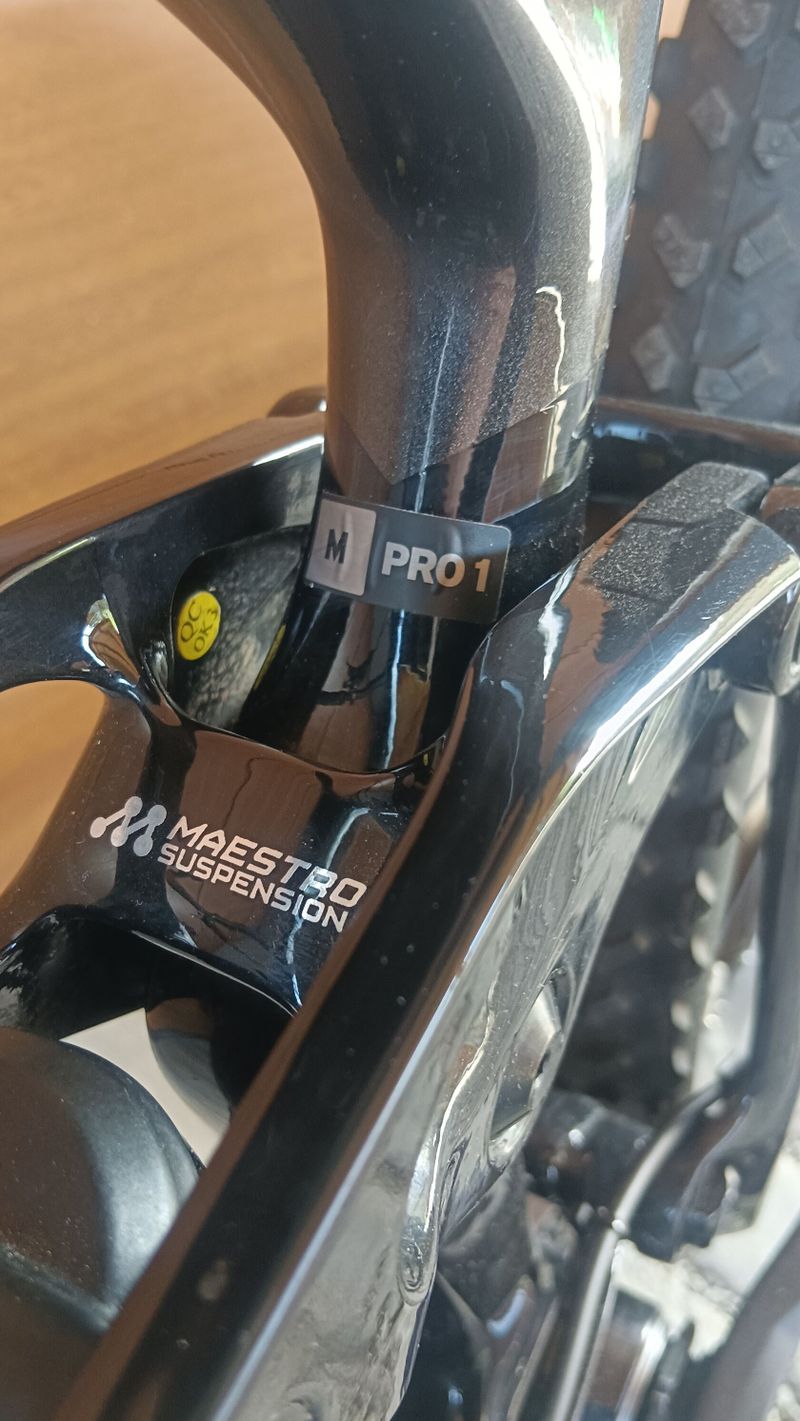 karbonové trail kolo GIANT Trance X Advanced PRO1 vel.M