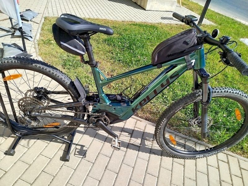NOVÝ KELLYS Theos R50 LTD 29"/27.5" 725Wh SLEVA 7000,-Kč 