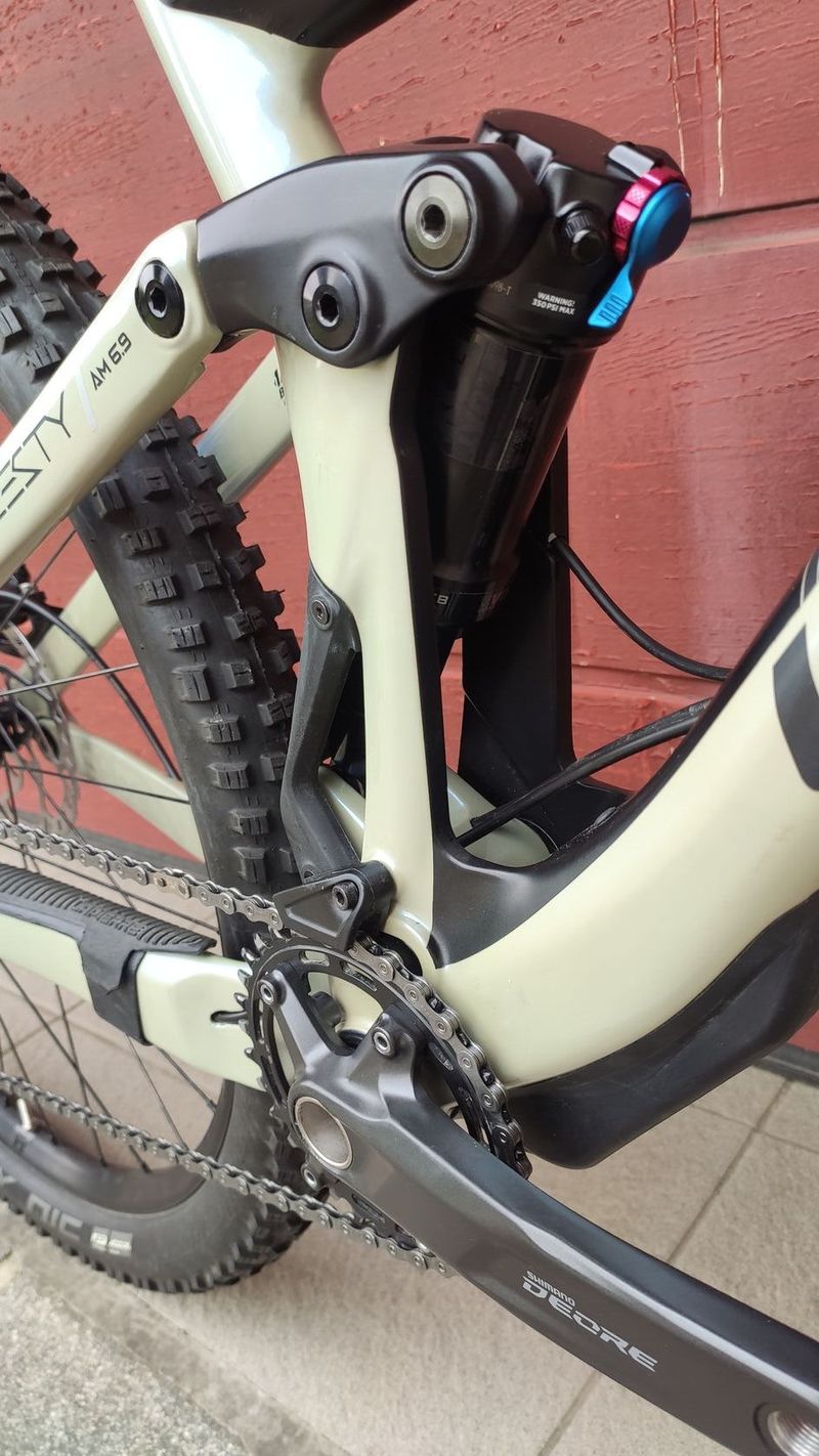 Lapierre Zesty karbon 29" M velikost