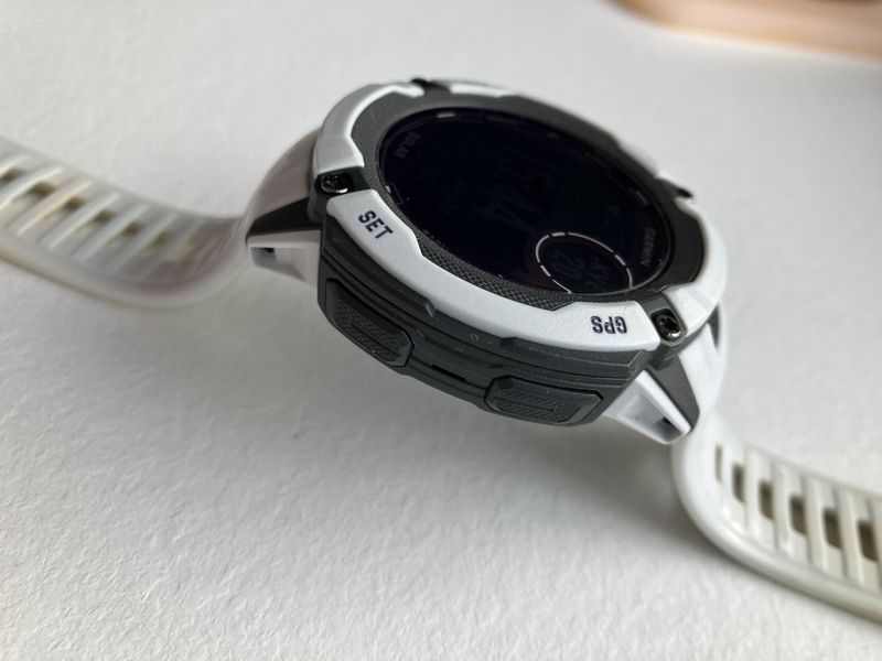 Garmin Instinct 2x solar, záruka